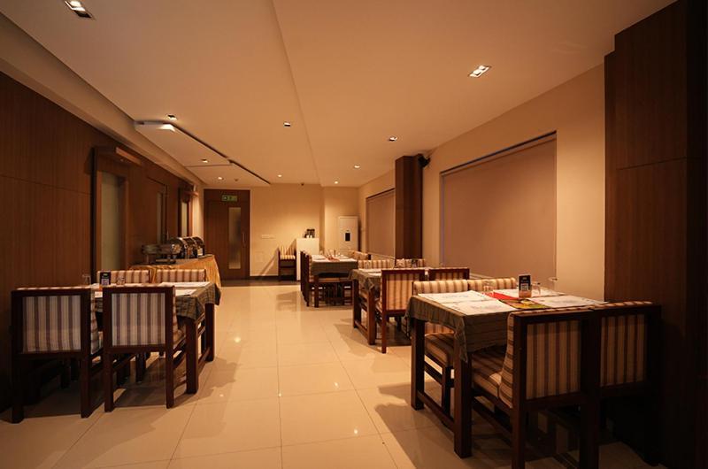 Hotel De Grand Kozhikode Exterior foto